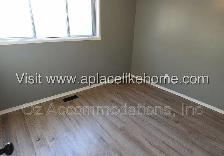 3310 Iroquois Ln — Photo 11