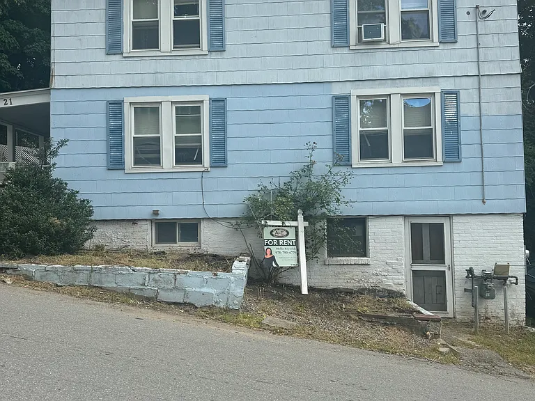 21 Spring St — Photo 1