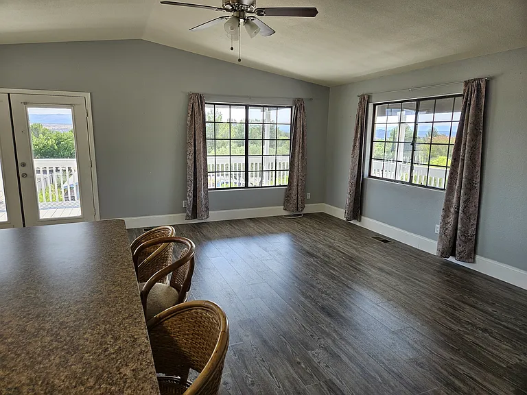 2127 S Cayuse Trl — Photo 12