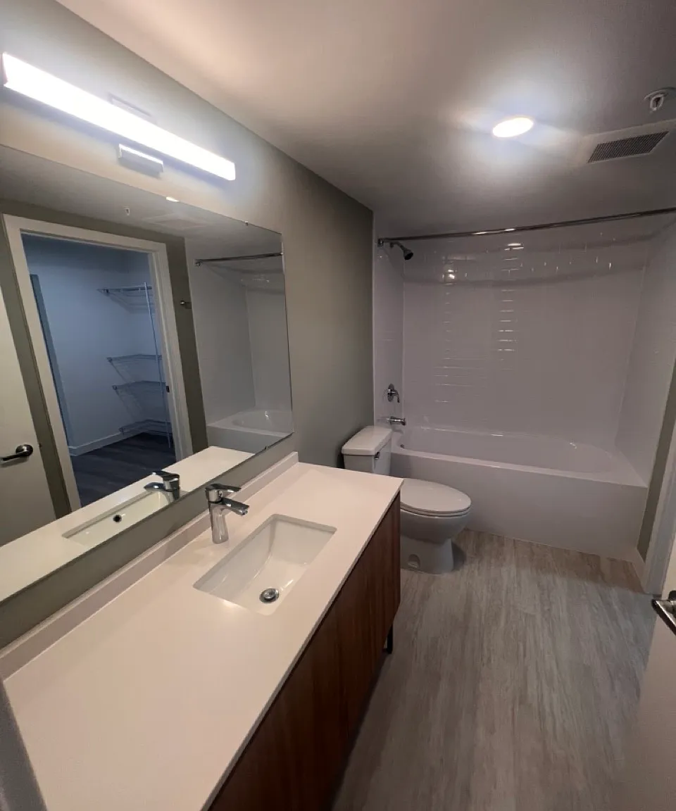 2 bed, 859 sqft, $2,175 — Photo 3