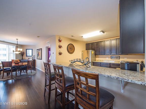 5th image of 300 Village Cir Unit 312