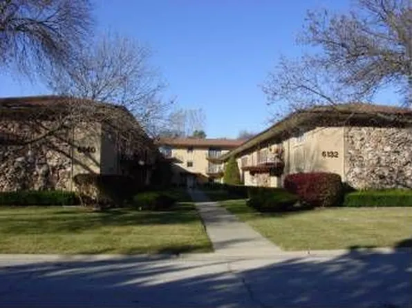 6136 S Kensington Ave, Countryside, IL 60525