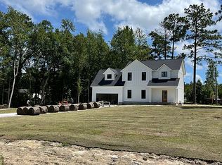 653 Caison Loop Rd SE, Winnabow, NC 28479