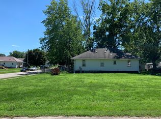 201 Gilbert St, Muscatine, IA 52761
