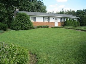 1st image of 147 Hilltop Dr