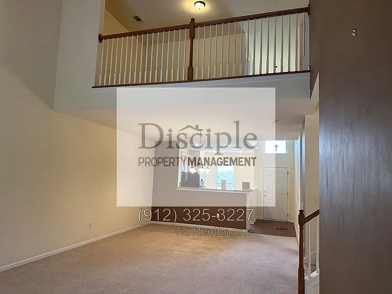 169 Regency Cir — Photo 3