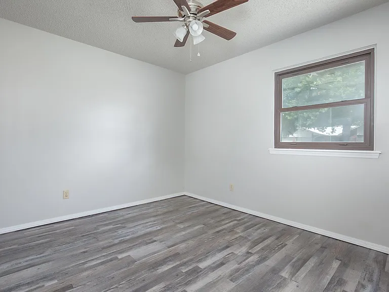 600 Kay Hill Ln — Photo 7