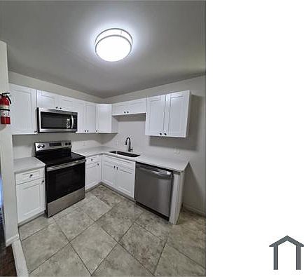 4th image of 1007 Kipling St SE