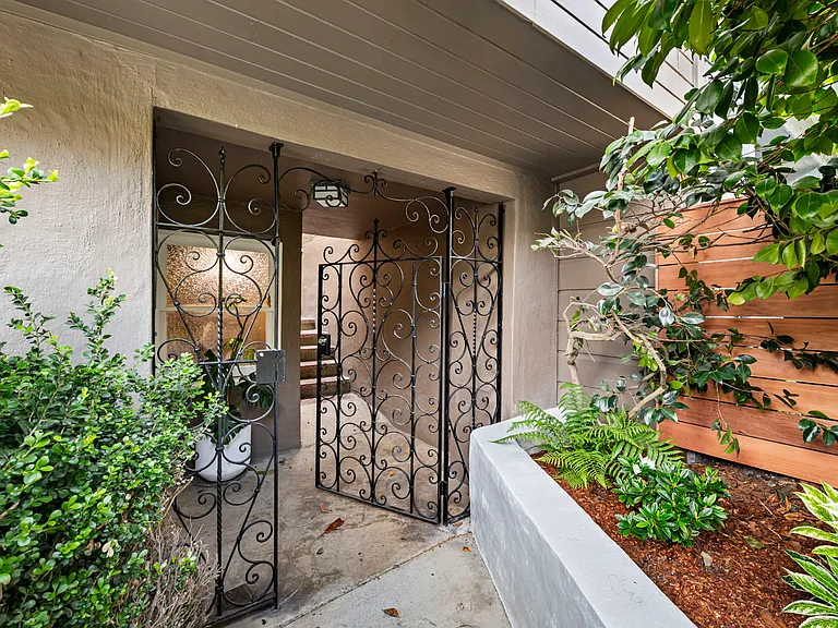 41 Saturn St — Photo 45