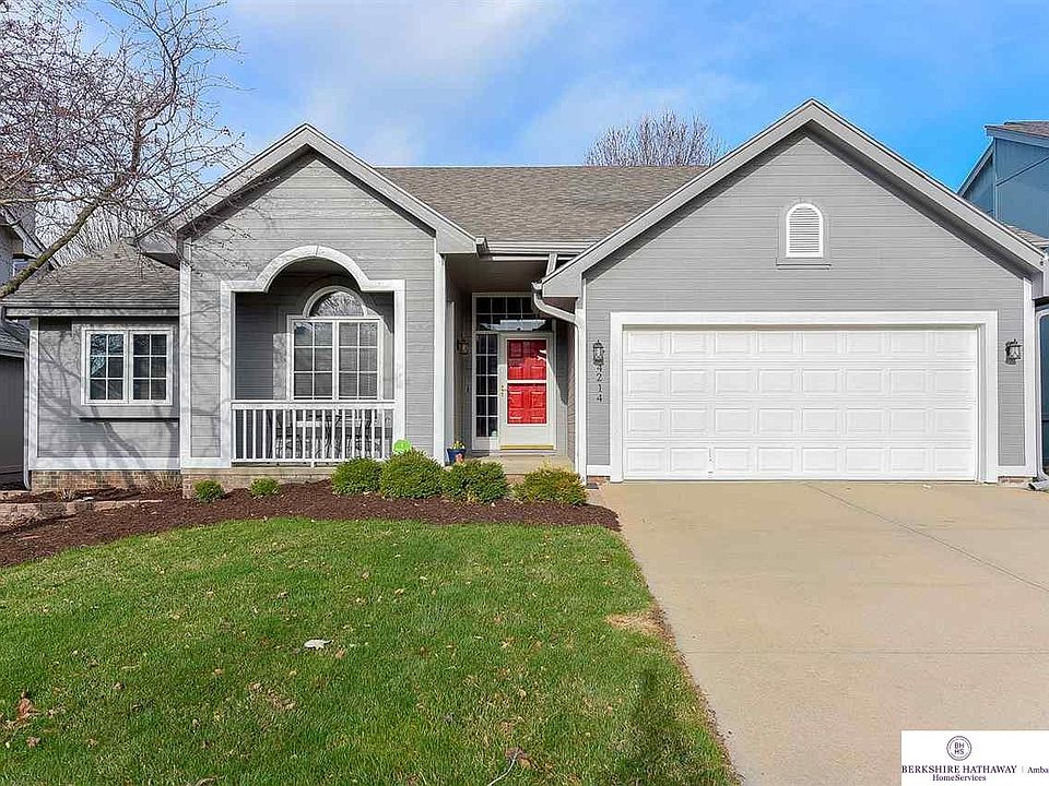 1st image of 4214 N 164th St