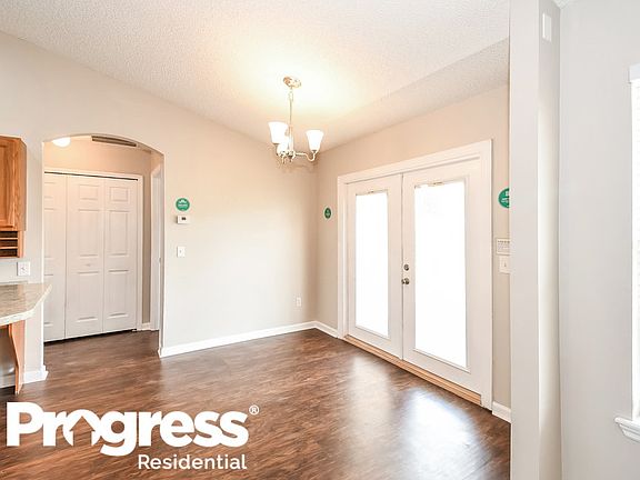 5th image of 1258 E Summit Oaks Dr