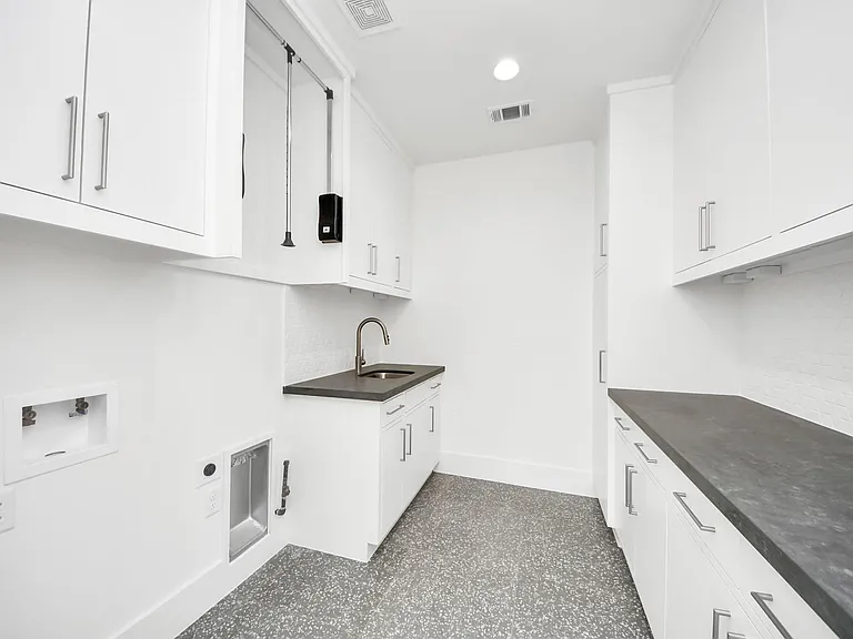2232 Swift Blvd — Photo 30