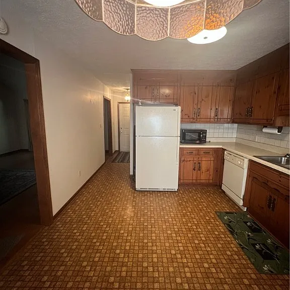 3021 Sand Hills Dr — Photo 11