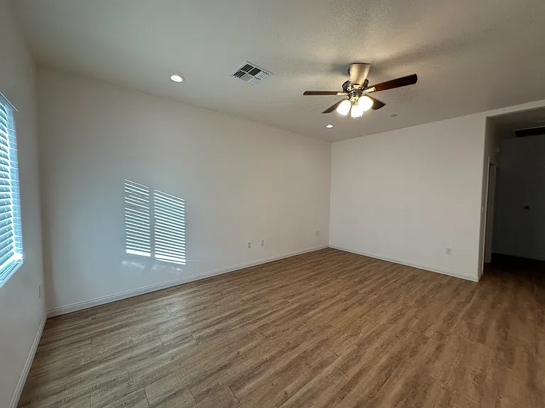 1305 Mayo St #B — Photo 12