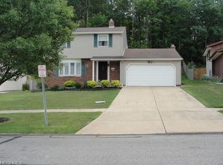 5391 Regency Dr, Parma, OH 44129