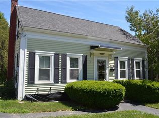 58 Commercial St, Winterport, ME 04496