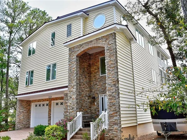 2723 Poinciana Dr, Virginia Beach, VA 23451