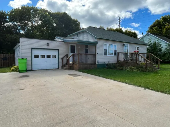 530 W Portage St, Saint Ignace, MI 49781
