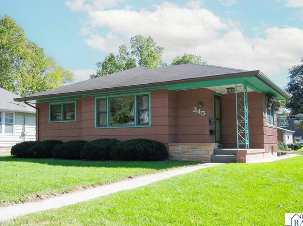245 Wheeler Ave, North Mankato, MN 56003