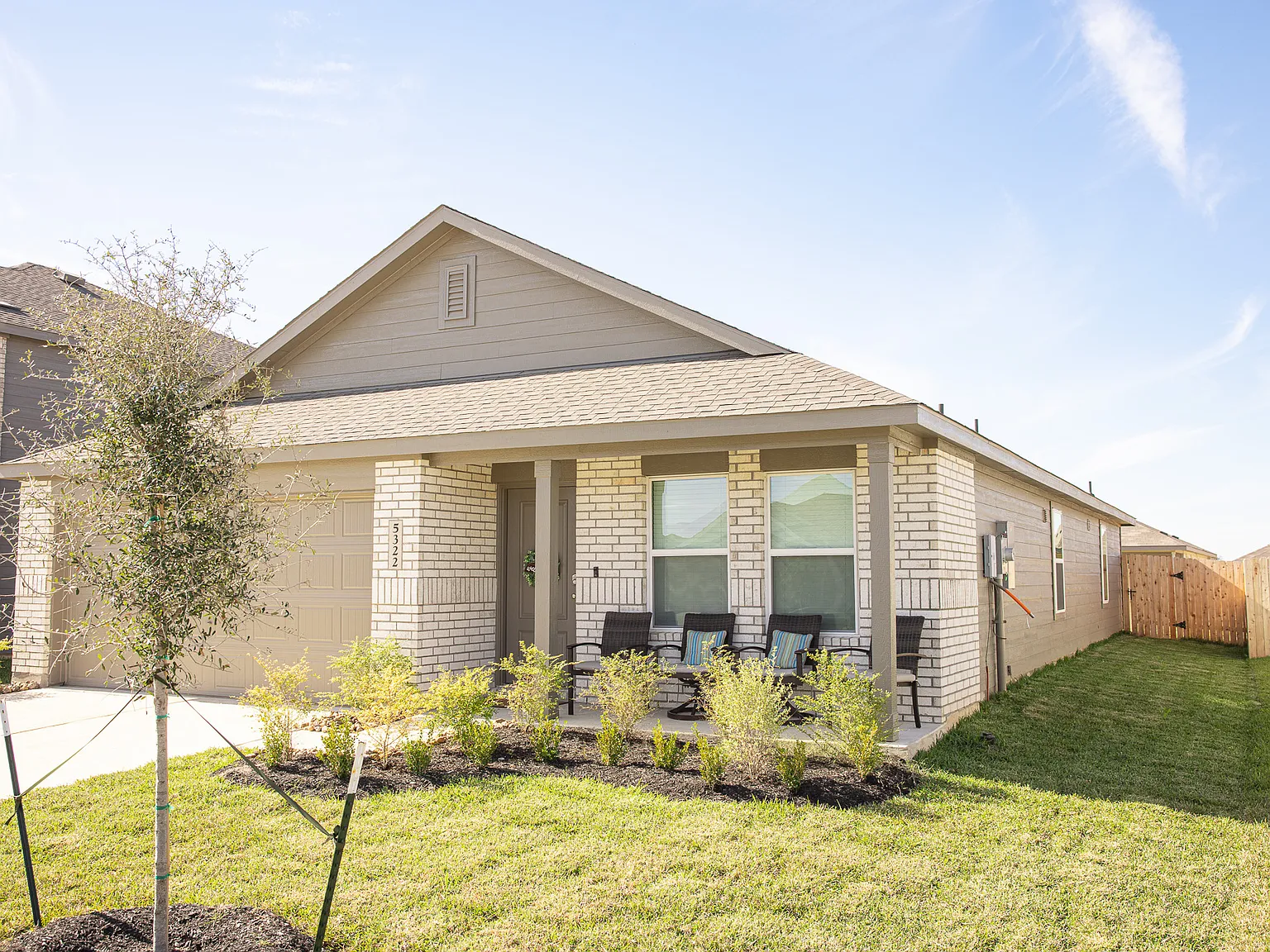 5322 Gabby Pass — Photo 1
