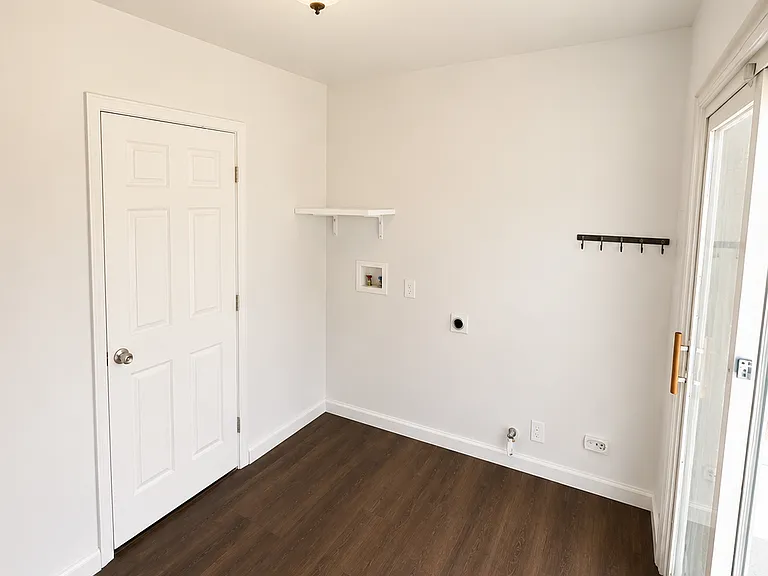 186 E Bonita St — Photo 13
