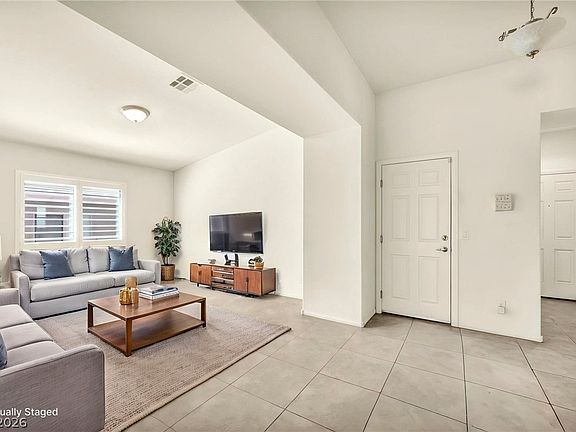 4th image of 4548 Avery Rock St