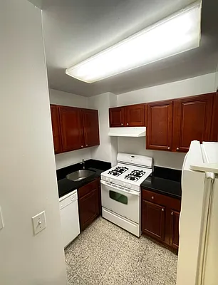 Rented by Olympia House Delaware LP | media 26