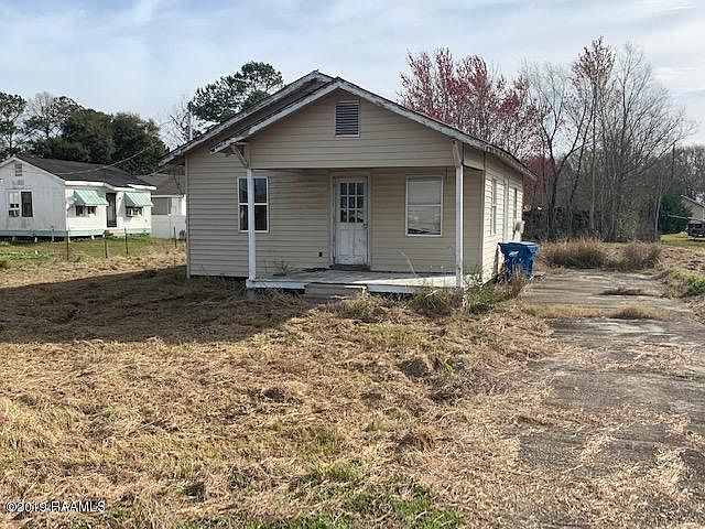 2nd image of 142 Anderson Cir