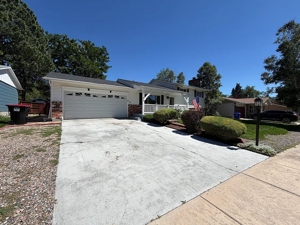 4761 Villa Cir