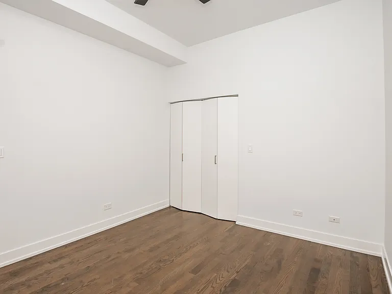 1418 W Blackhawk St #1F — Photo 8
