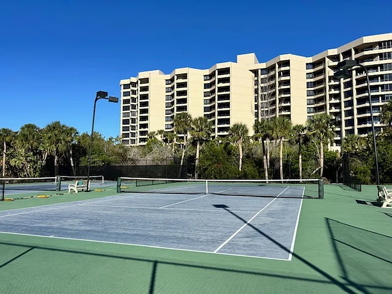1095 Gulf Of Mexico Dr #104 — Photo 33