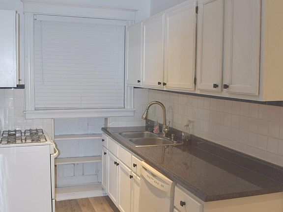 4th image of 2108 Portis Ave #1