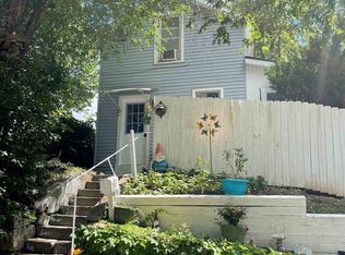 16 Alpine St, Dubuque, IA 52001