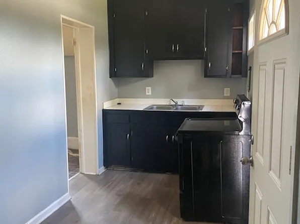 725 McGilvary St #4, Fayetteville, NC 28301