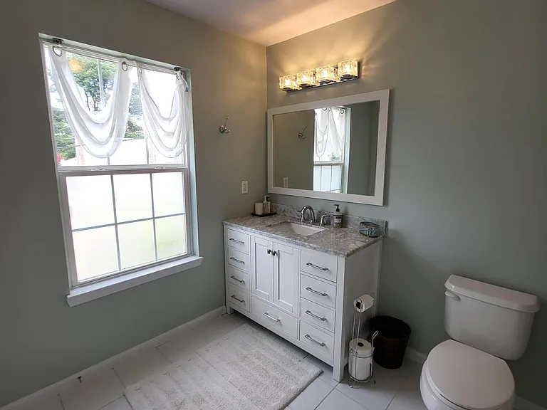 126 Elmwood Ave — Photo 24