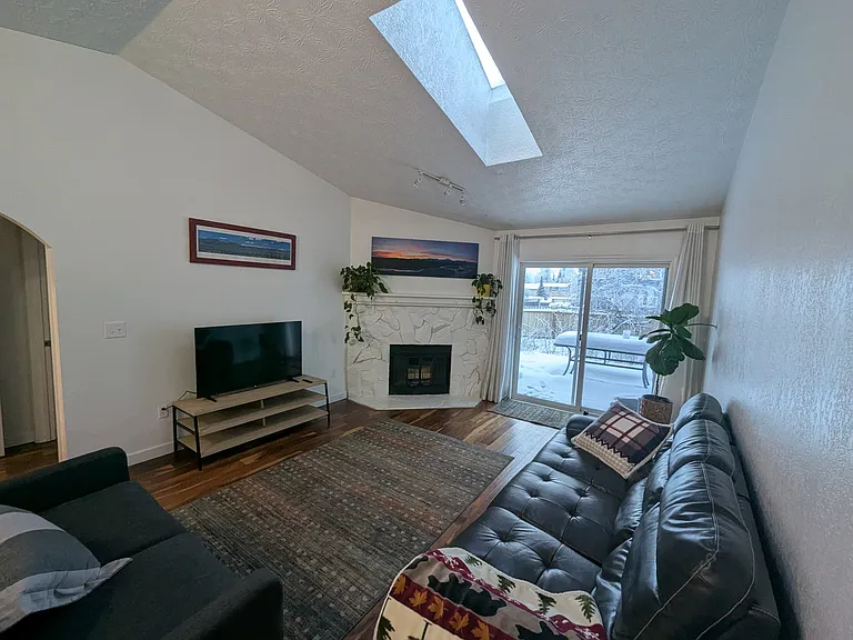7160 Beaumont Cir — Photo 20