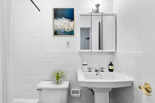 Rented by Vector New York, LLC | media 9