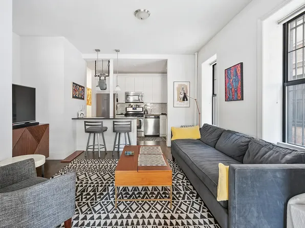 3117 Broadway 11 image 3 of 12