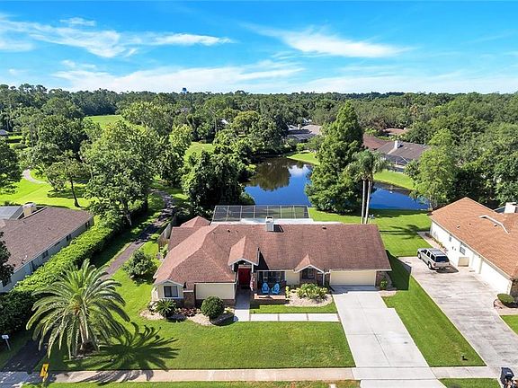 2nd image of 607 Longmeadow Cir