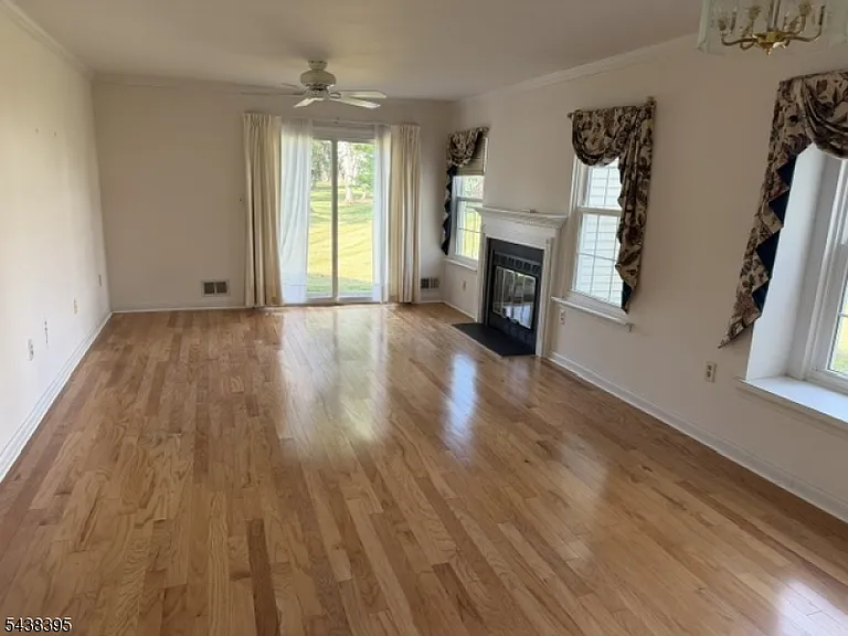 123 Winchester Way — Photo 5