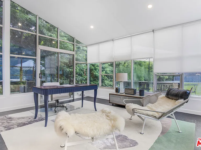1833 Franklin Canyon Dr — Photo 22