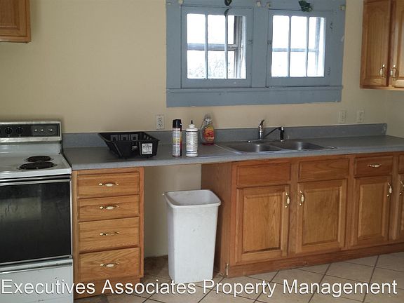 2nd image of 3922 Catalpa Ave