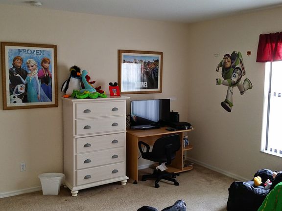 Disney room with 32" LCD 