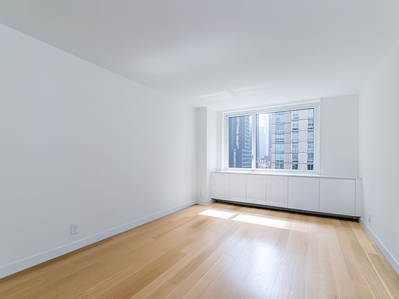 3rd image of 301 W 53rd St APT 22J