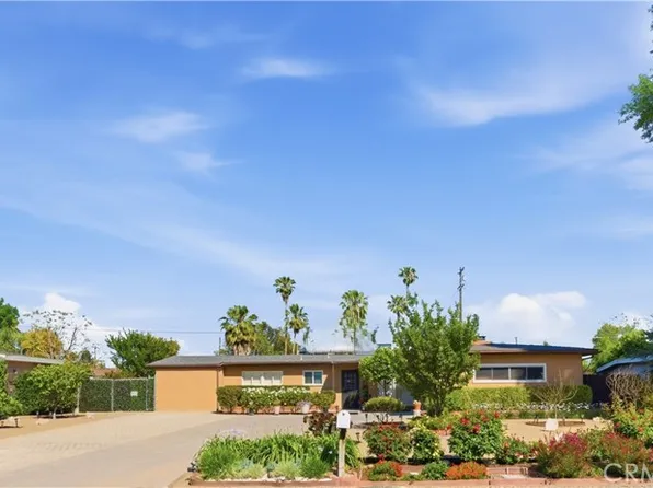 8546 Comanche Ave, Winnetka, CA 91306