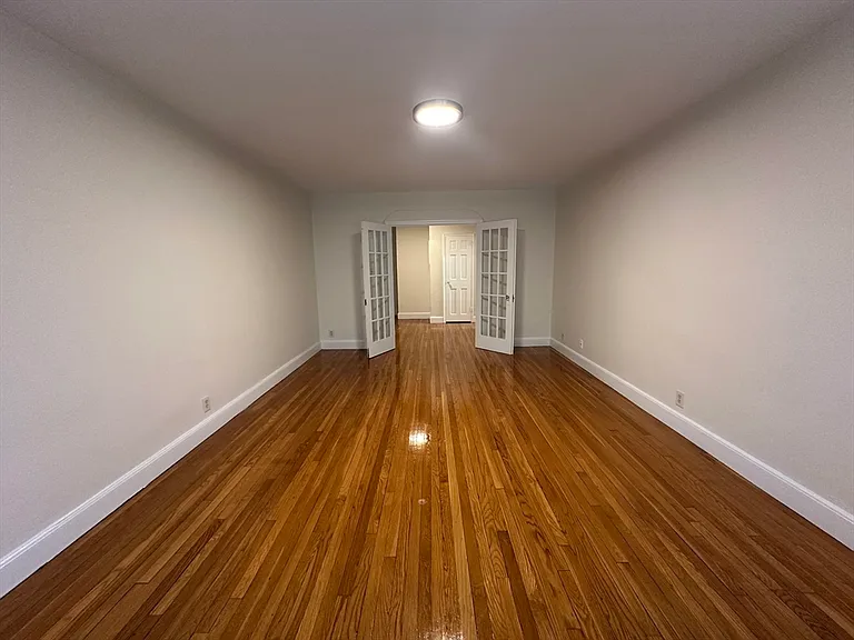 24 Concord Ave #111 — Photo 3