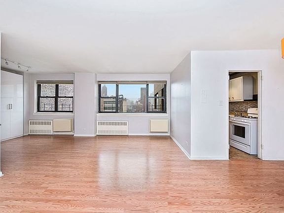 3rd image of 357 E 57th St APT 15G