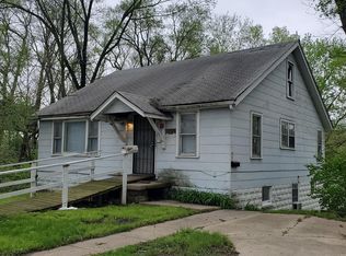 704 N Cunningham Ave, Urbana, IL 61802