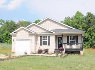 538 W Pine St, Maiden, NC 28650