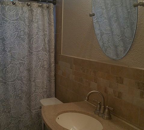 5th image of 304 E 45th St